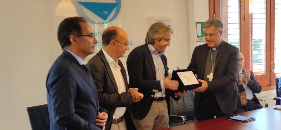 Monsignor Lorefice nella sede dell'Ordine dei giornalisti Sicilia